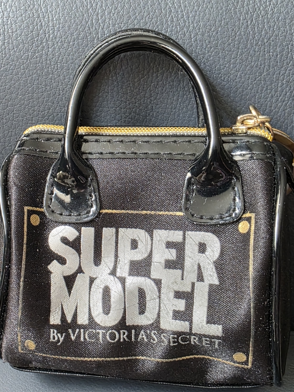 VINTAGE RARE Y2K Victoria’s Secret SUPER MODEL Mini Purse Keychain Coin Purse